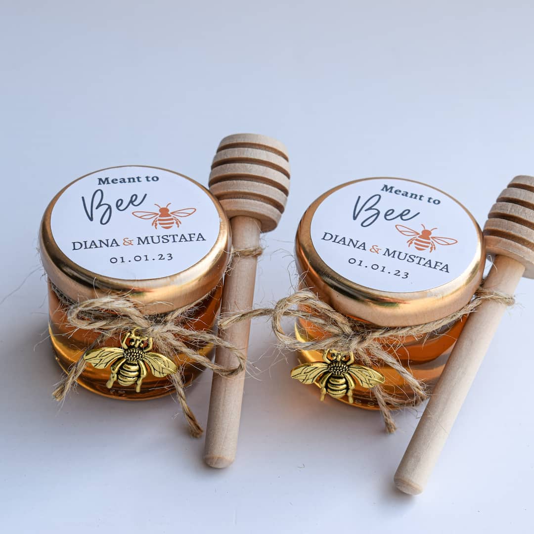 Golden bee | Wedding Party Favors | Personalized Designs | Pure Honey Jar