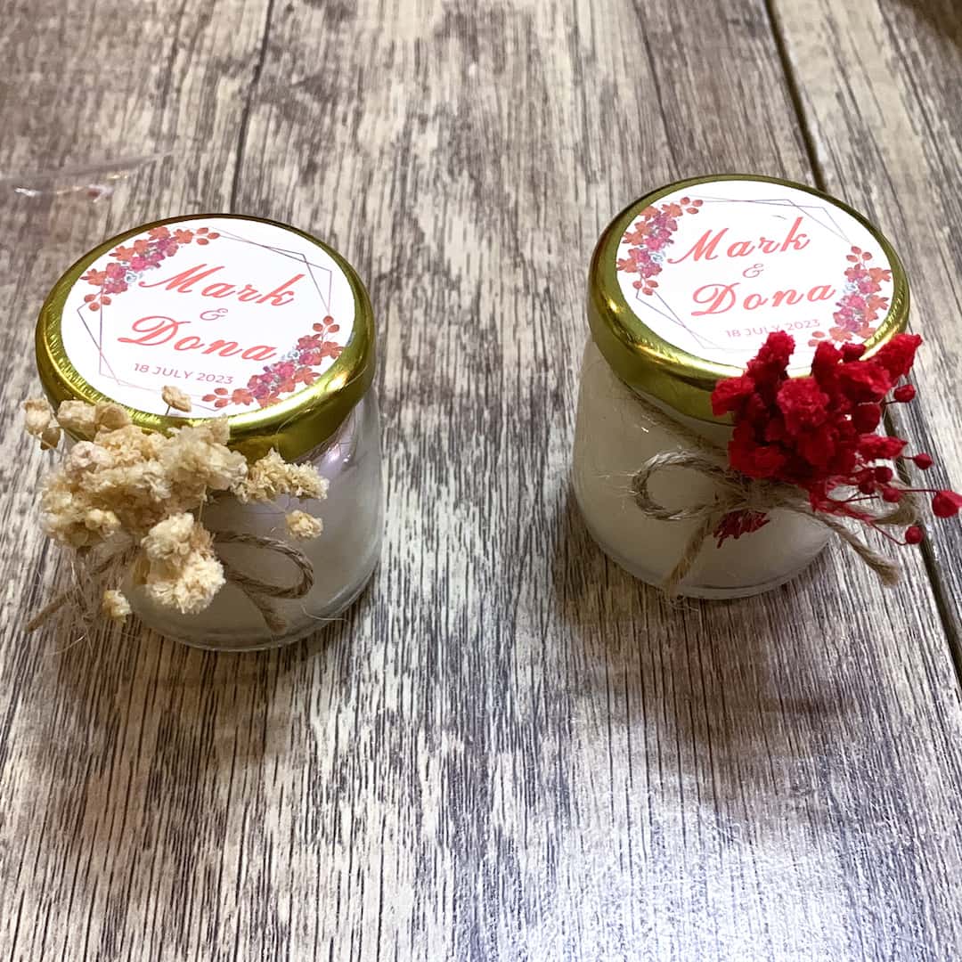 Red wedding favors